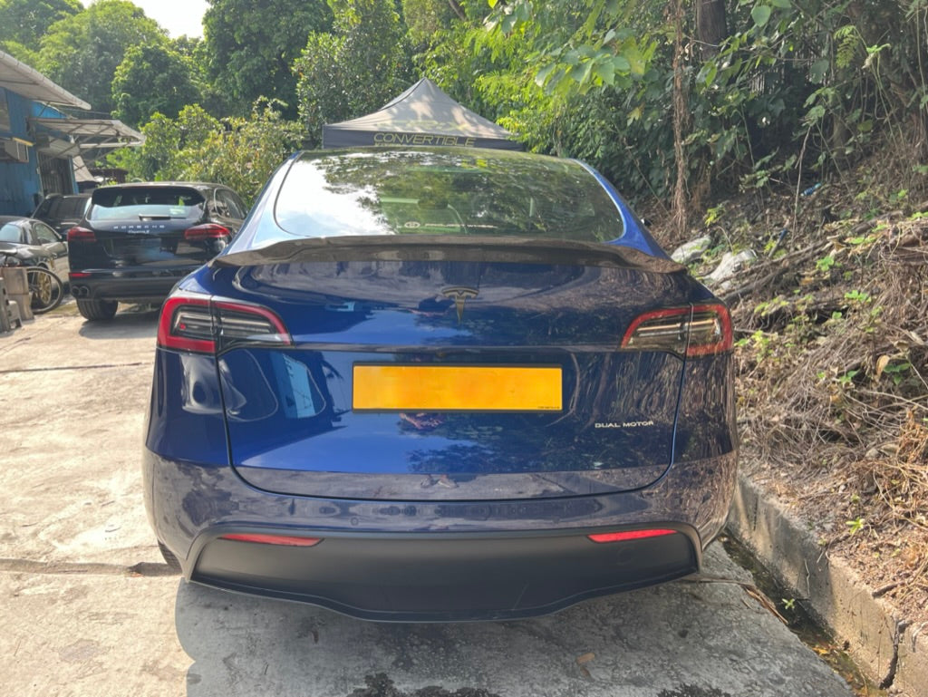 KPA Model Y VS Style Dry Carbon Spoiler (Gloss Finish)