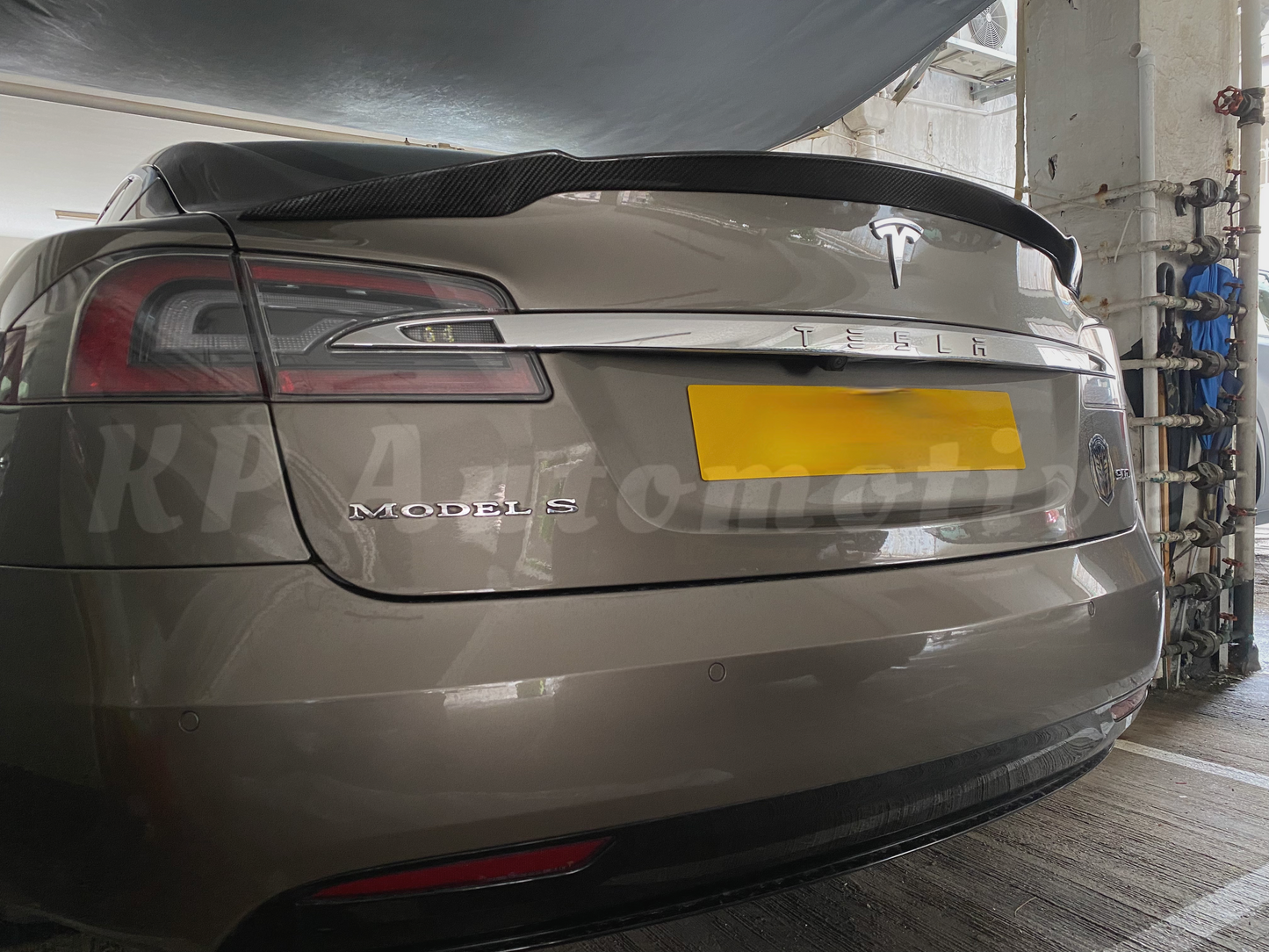 RZ Style Spoiler - Tesla Model S